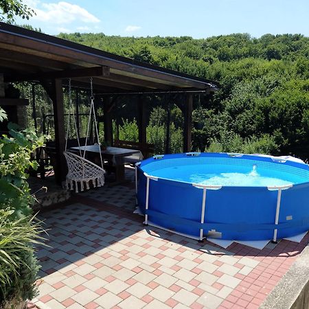 Guest House Bee Visoko Exterior photo