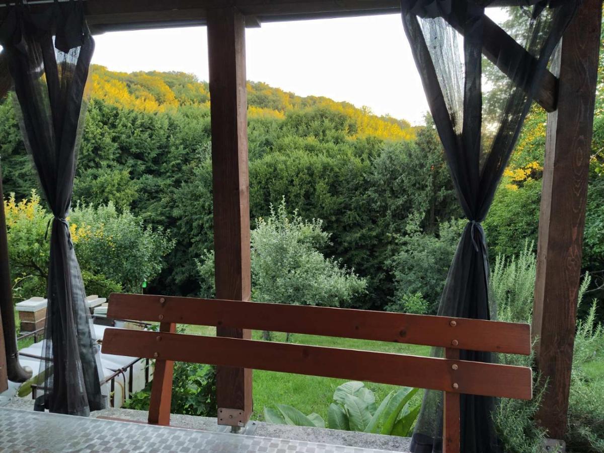 Guest House Bee Visoko Exterior photo