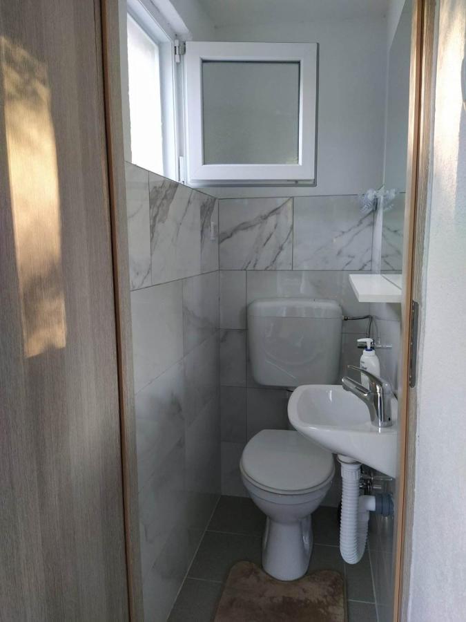 Guest House Bee Visoko Exterior photo